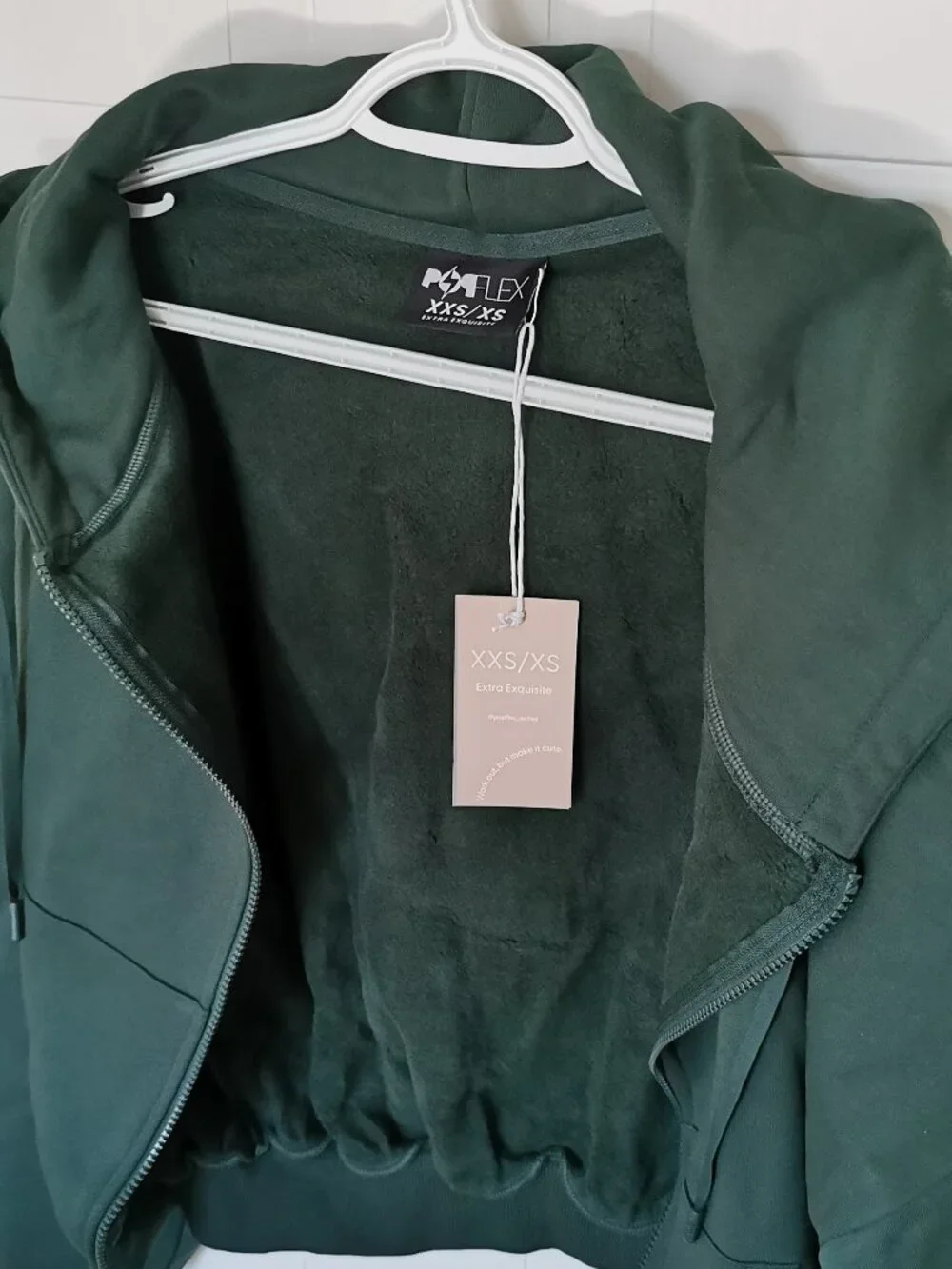 Zip Cloud Hoodie in Game Time Green - Picture 4 of 7